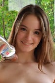 Hazel Moore 25 years old, from United States Hazel Moore 25 years old, from United States